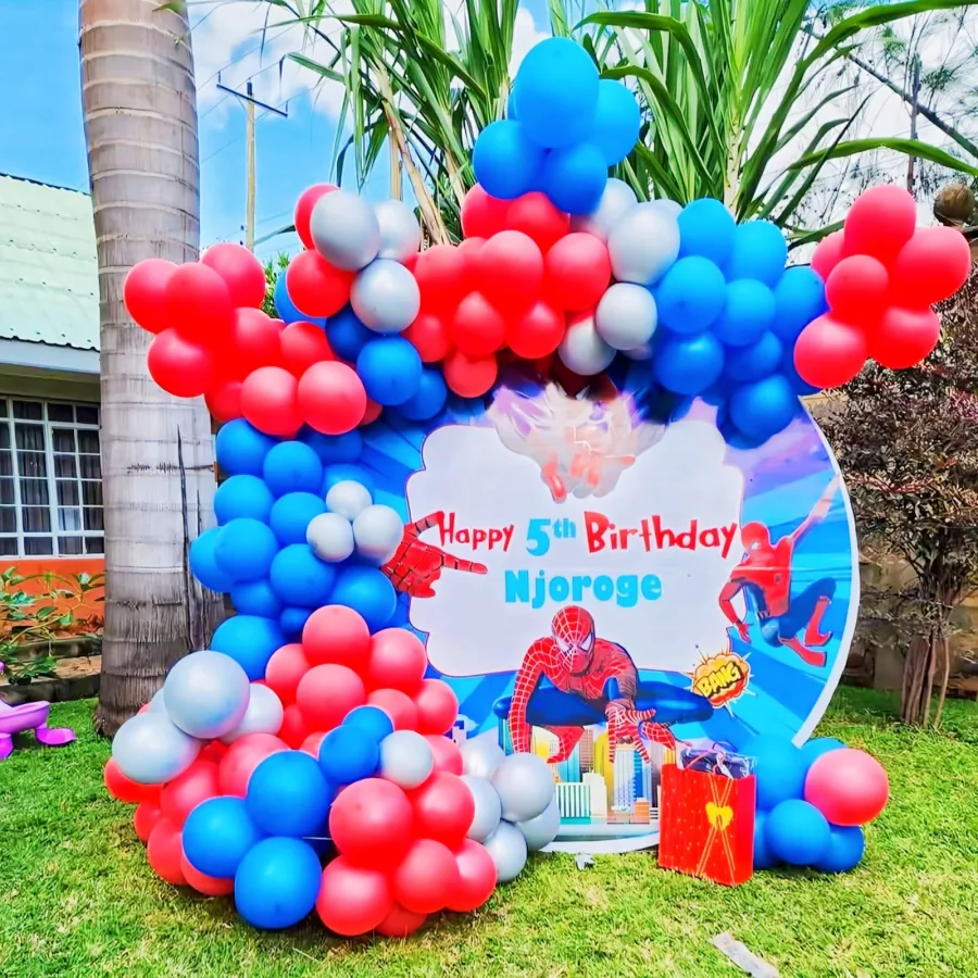 Custom Round Balloon Backdrop Board