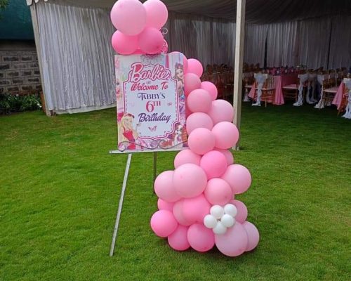 Kids birthday balloon decorating